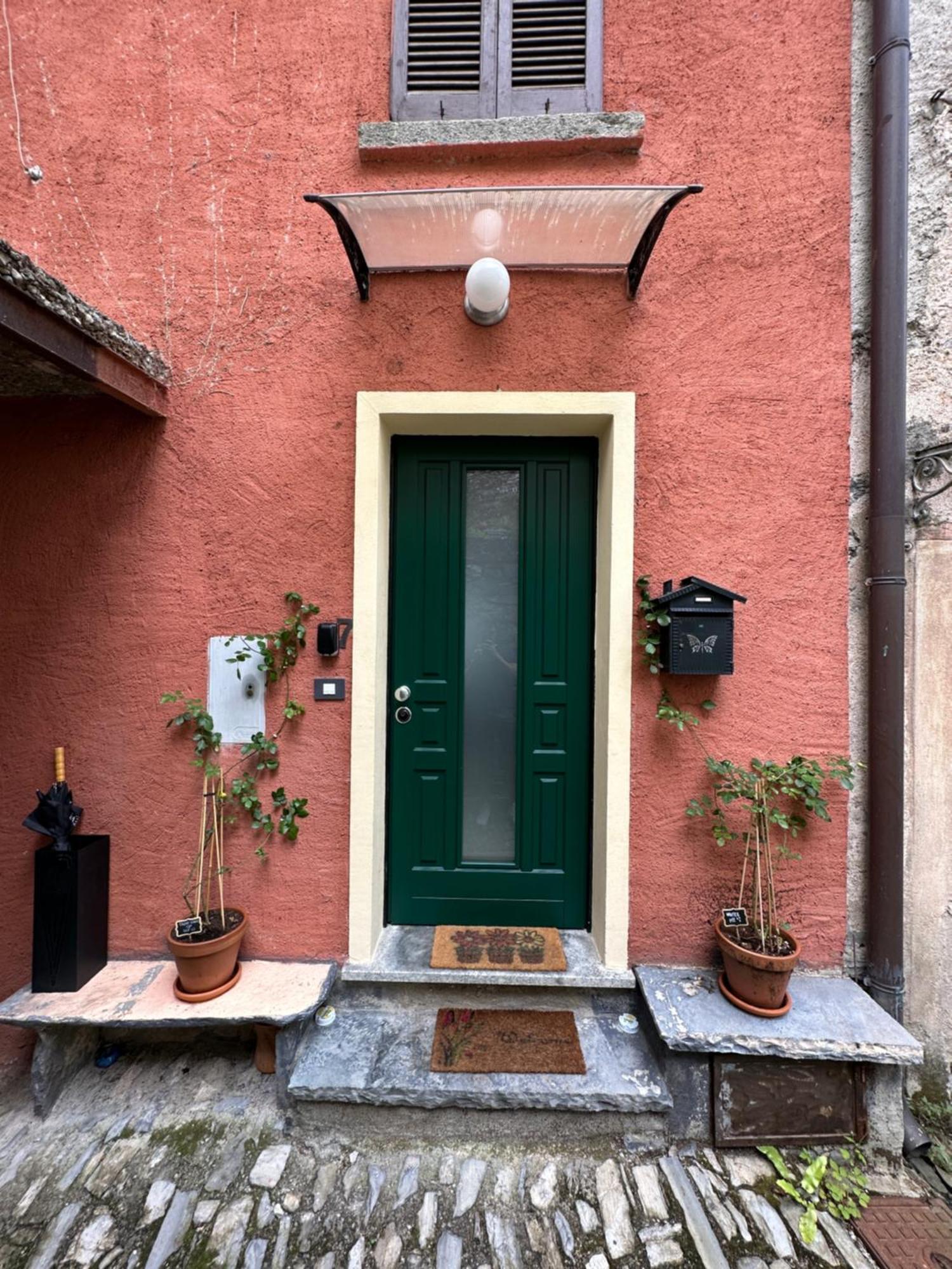 La Casa Del Mastro - Como Lake Pognana Lario Exterior photo